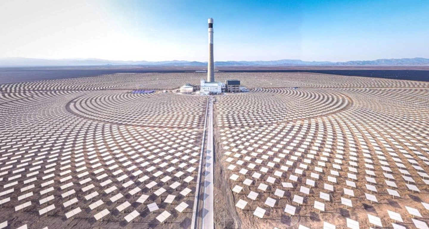 จีนมุ่งสู่ ‘ไฟฟ้าสีเขียว’ เดินหน้าหนุนการเปลี่ยนผ่านพลังงานสะอาดระดับโลก