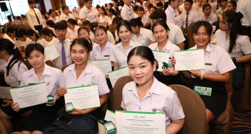 ปลื้มใจ 'ครูรัก(ษ์)ถิ่น' ผลิต 295 คนสำเร็จปริญญา กลับสอนร.ร.บ้านเกิด