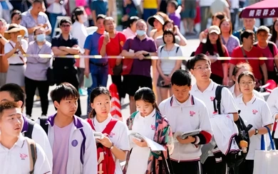 จีนพิจารณามาตรการระบุ ‘เนื้อหาออนไลน์’ ที่เป็นอันตรายต่อผู้เยาว์